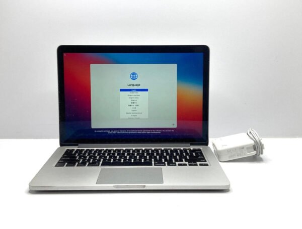 Apple MacBook Pro Retina 13" Late 2013 2.4ghz i5 8GB 250GB SSD ME864LL/A A1502 (Used) image 0