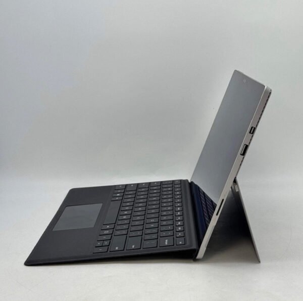 Microsoft Surface Pro 4 1724 i5-6300U 4GB RAM 128GB SSD Silver w/ Keyboard image 2