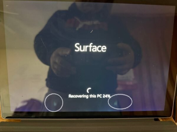 Microsoft Surface Pro 4 – 12.3" Touch Tablet – Intel Core i5-6300U – 8GB RAM – 256GB SSD (LCD spot) image 5