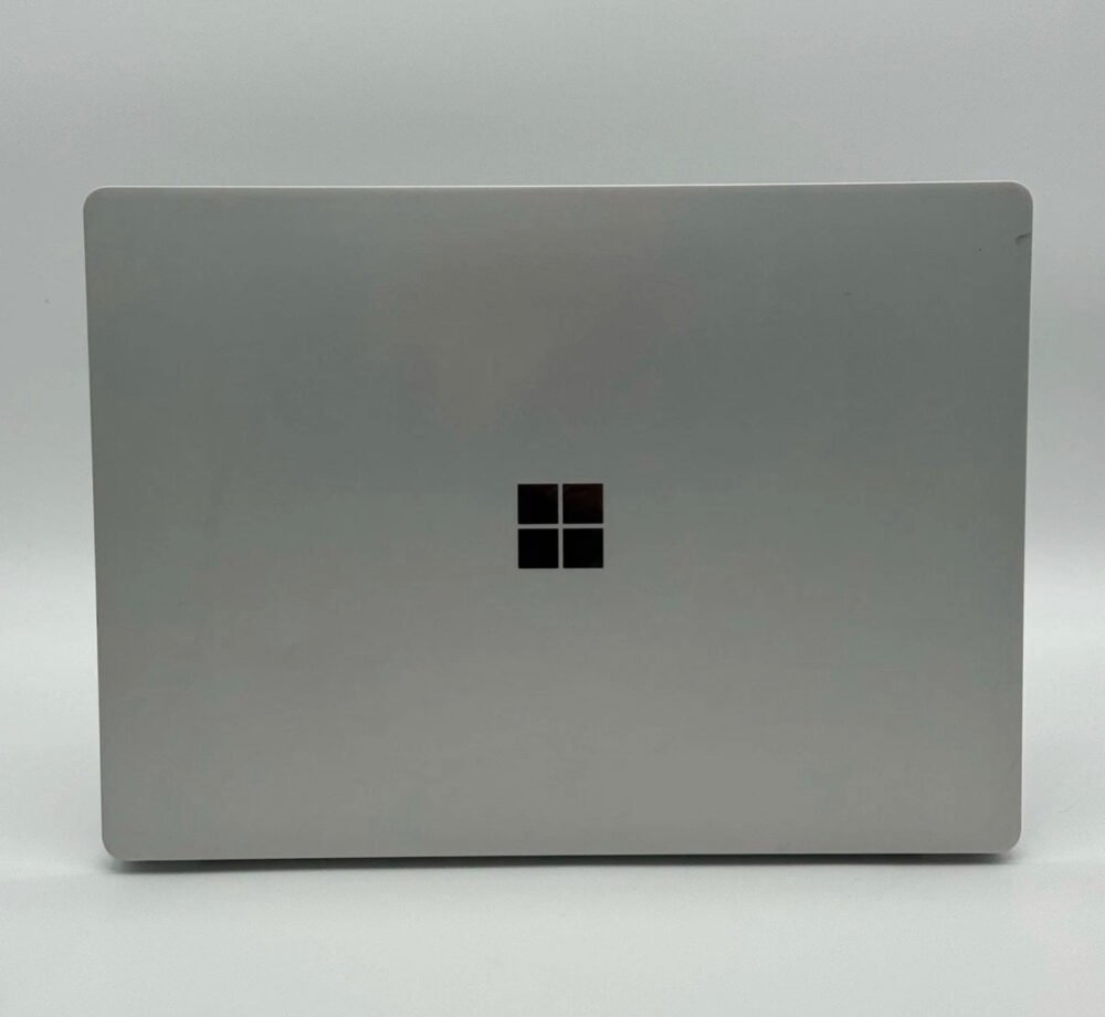 Microsoft Surface Laptop 2 13.5" | Intel i5 | 8GB RAM | 256GB SSD | Windows 11 Pro - Used image 4