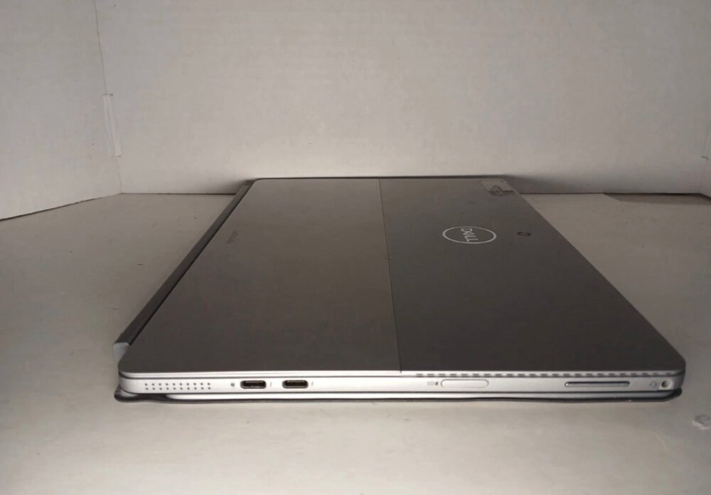 Dell Latitude 7210 2-in-1 Tablet / Laptop - Intel Core i7-1061U, 16GB RAM, 512GB SSD image 5