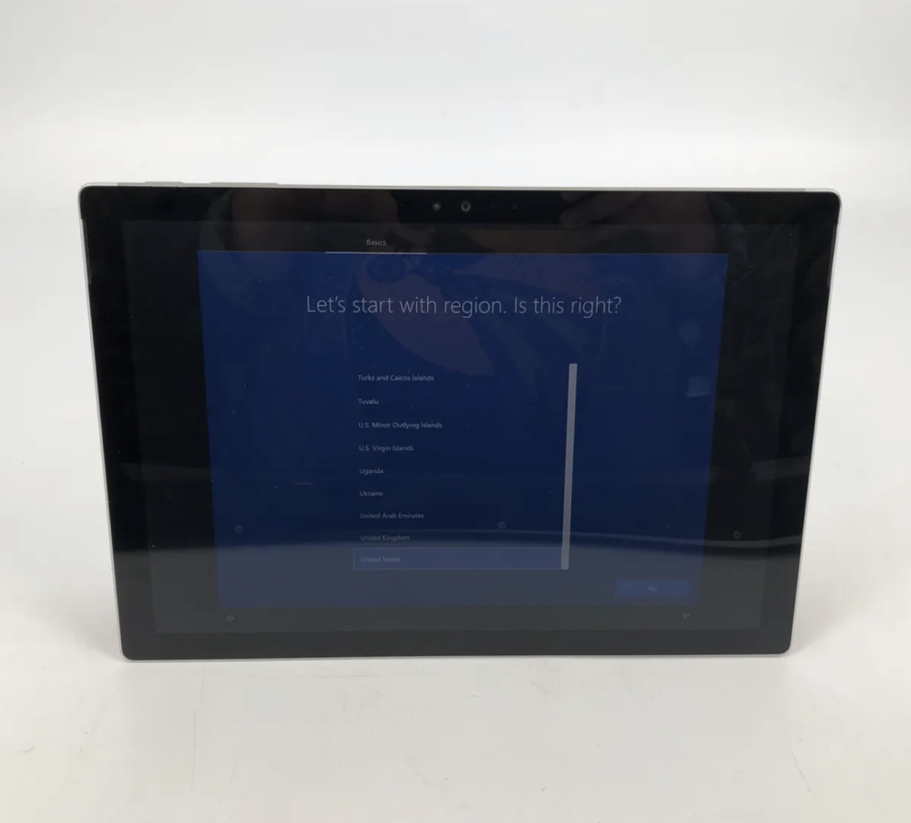 Microsoft Surface Pro 4 12.3" Silver 2.4GHz i5-6300U 8GB 256GB Fair - Bad Touchscreen image 2
