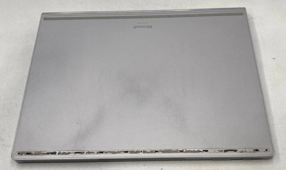 Microsoft Surface Book 2 13.5 inch 1832 - Intel i5-8350U 1.70GHz 8GB RAM 256GB SSD (Dents) image 4