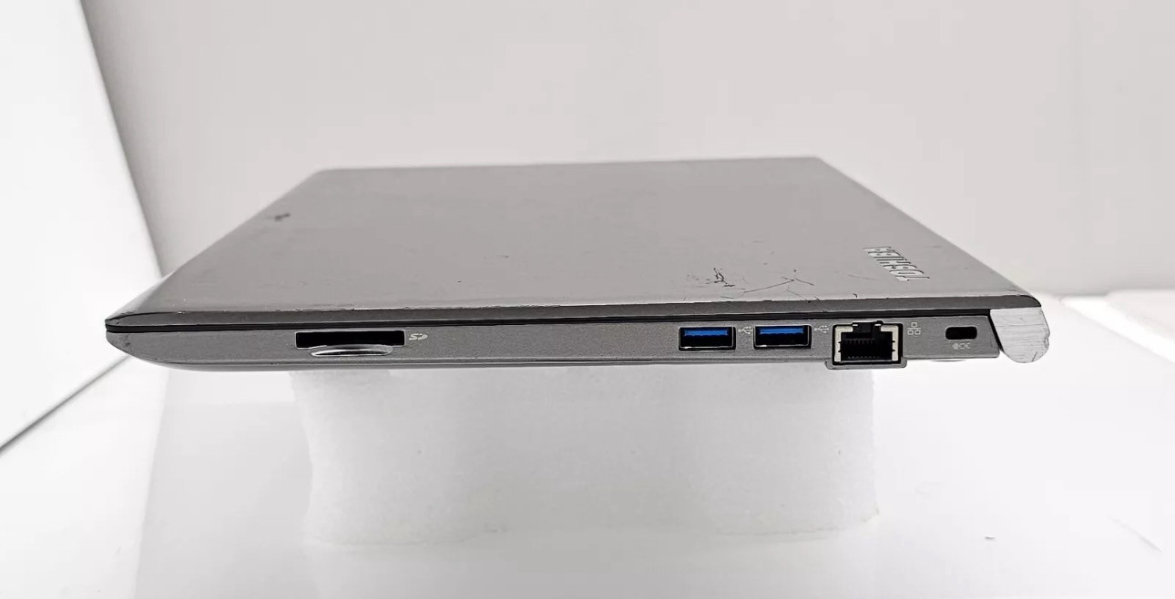 Toshiba Tecra Z30-C 13 i5-6300U 2.4GHz 8GB RAM 128GB SSD No OS Parts Only