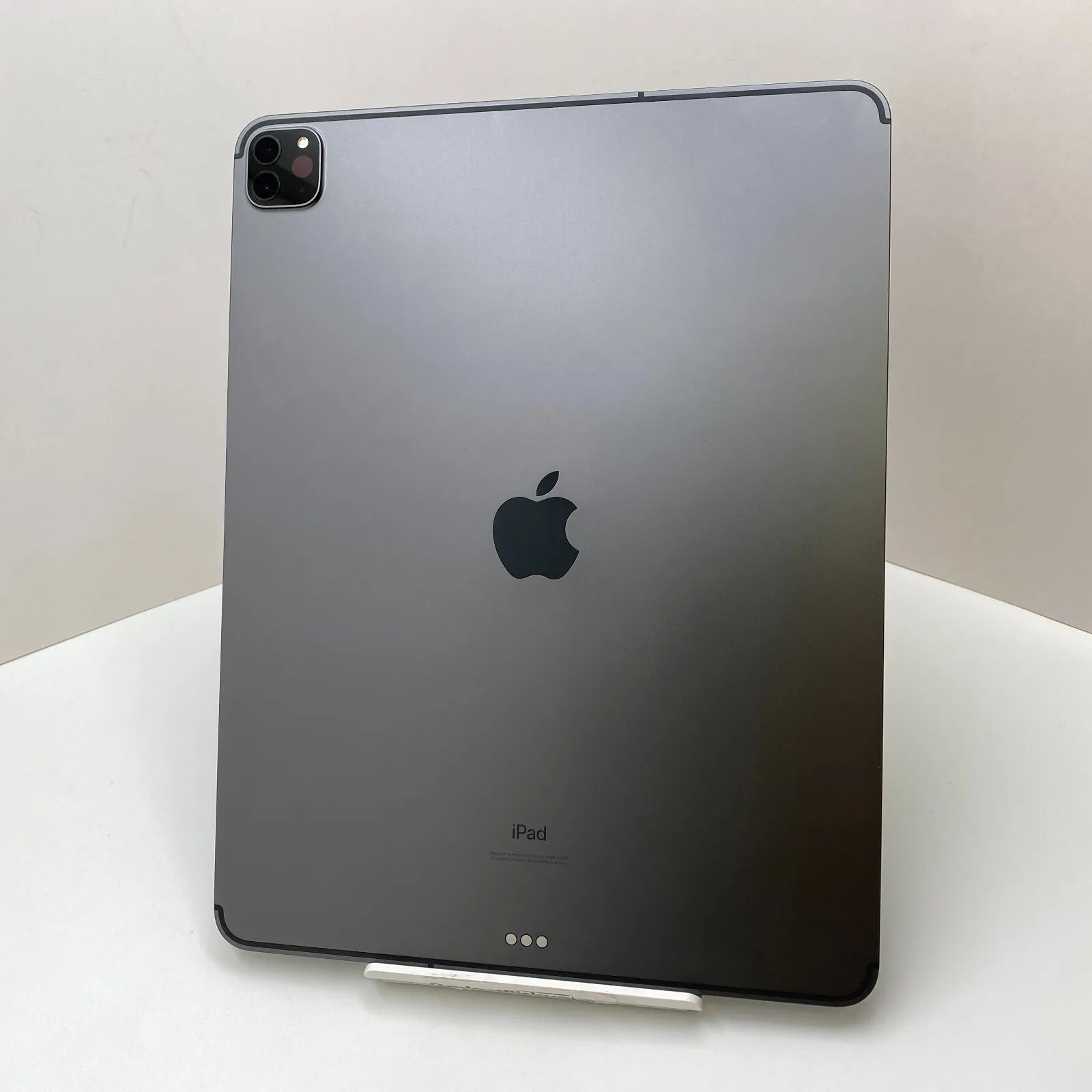 Apple iPad Pro 12.9 4th Gen. 256GB Space Gray (Unlocked) A2069 - Open Box