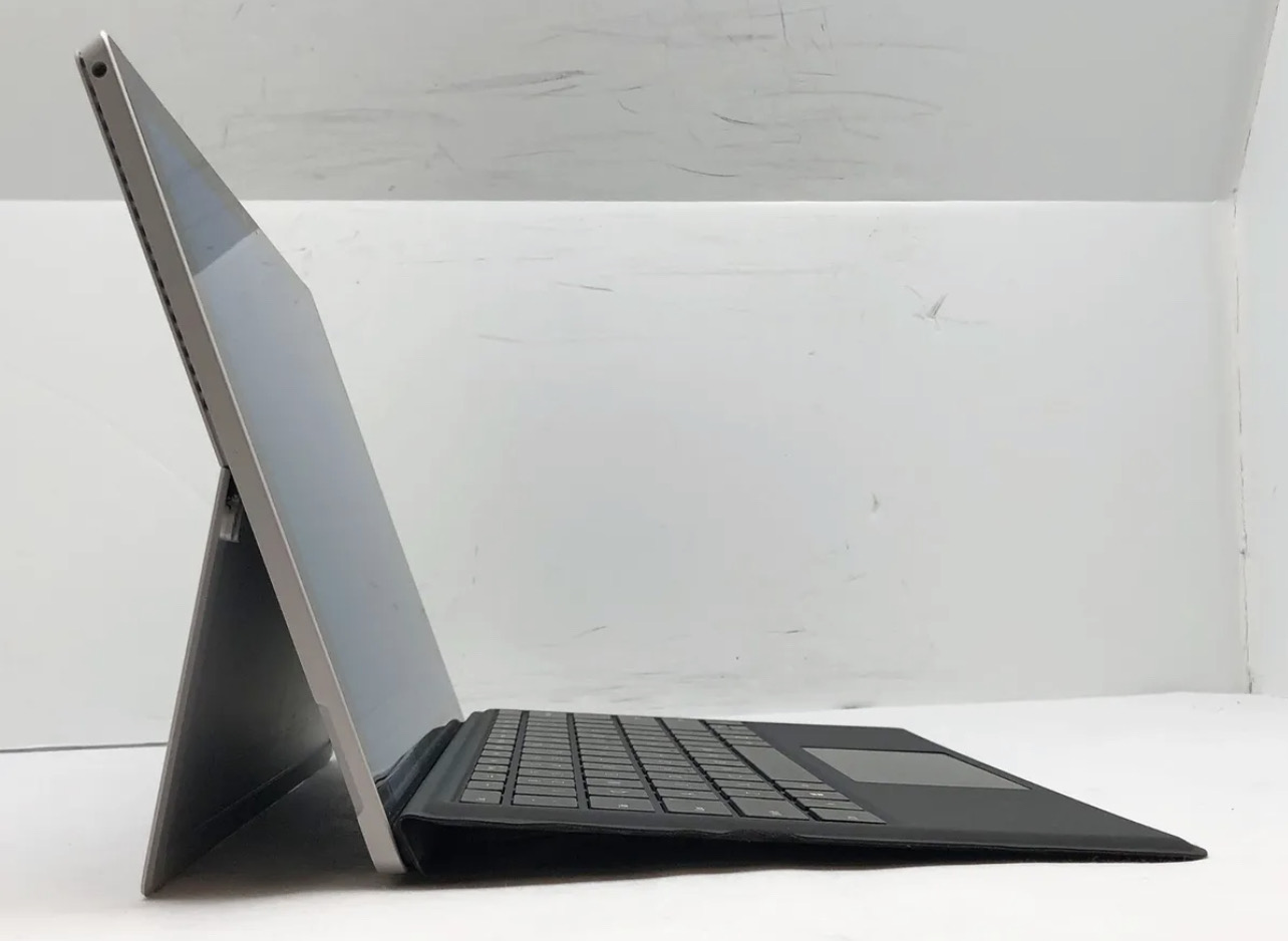 Microsoft Surface Pro 4 (Intel Core M3 0.90GHz, 4GB, 128GB SSD) Windows 10 A/B Condition